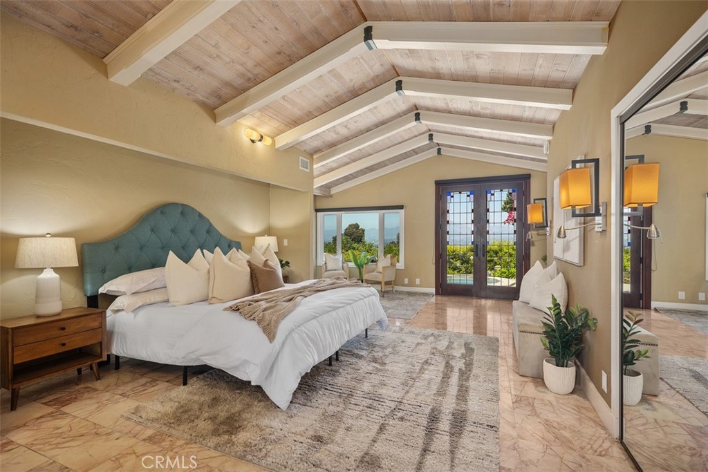 3180 Mountain View Drive