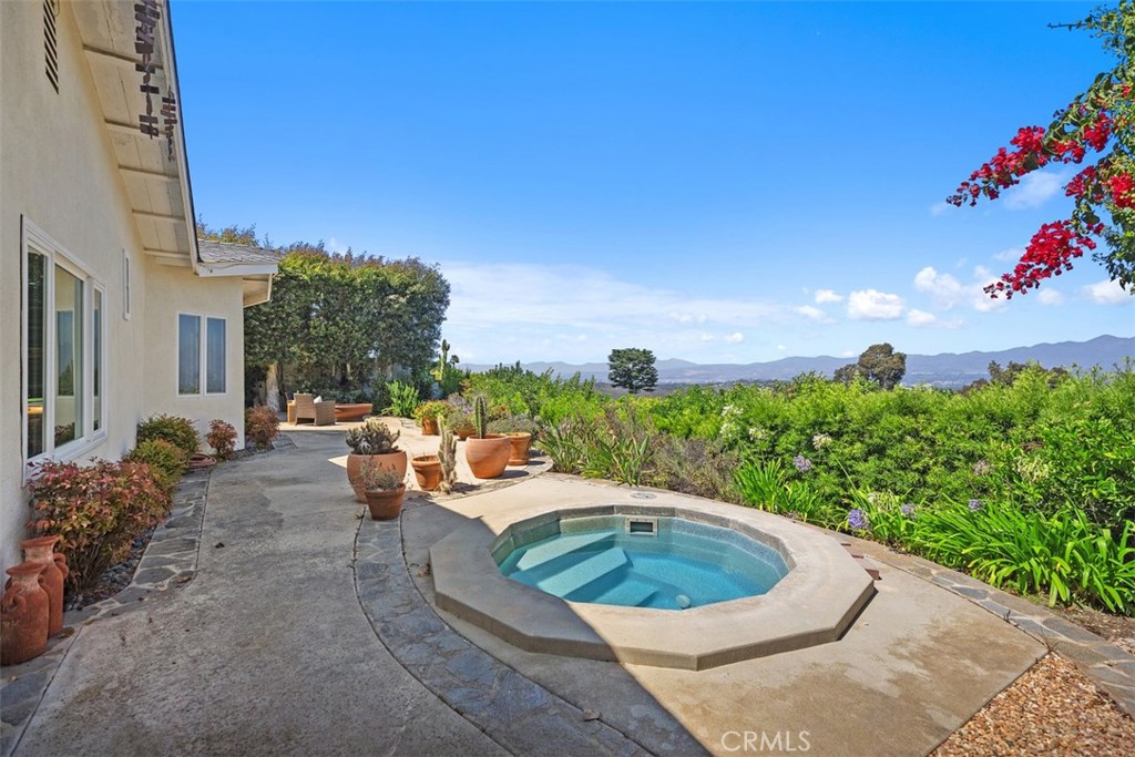 3180 Mountain View Drive