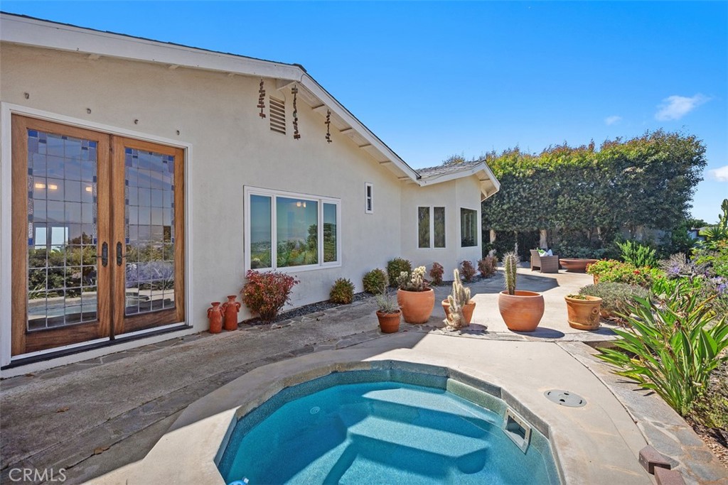 3180 Mountain View Drive