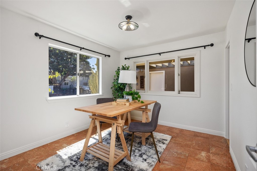 3180 Mountain View Drive