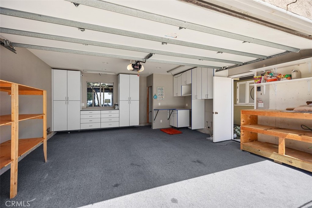 3180 Mountain View Drive