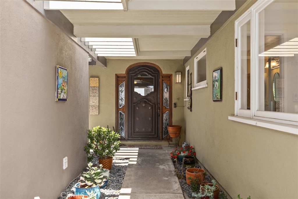 3180 Mountain View Drive