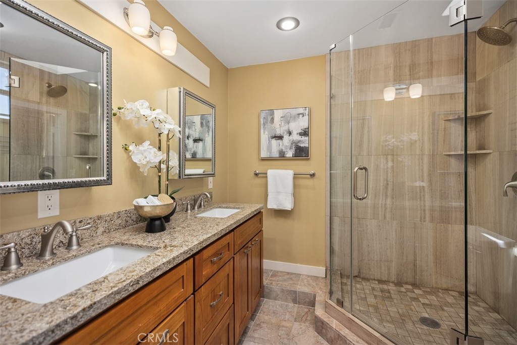 3180 Mountain View Drive