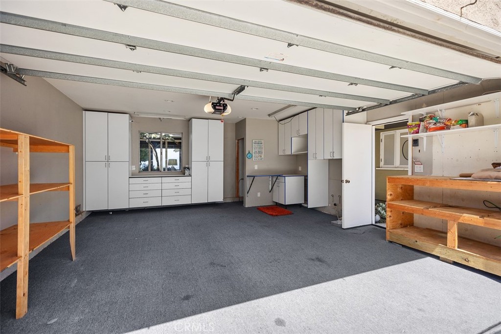 3180 Mountain View Drive