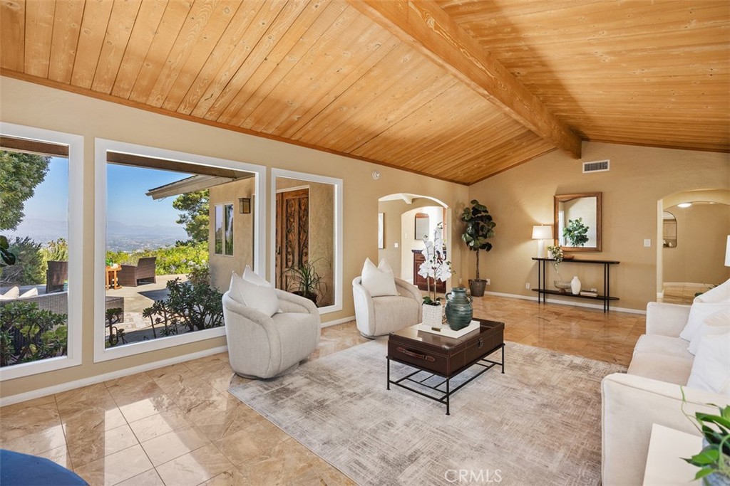 3180 Mountain View Drive