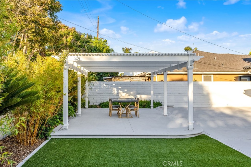 9171 Regatta Drive