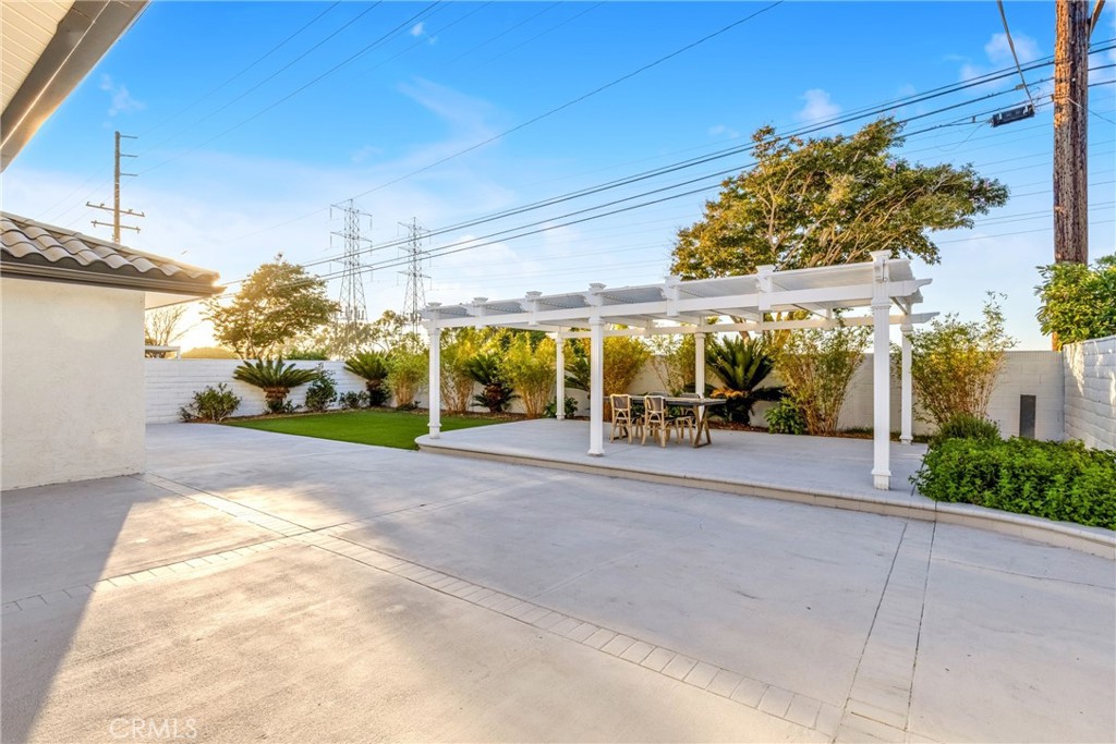 9171 Regatta Drive