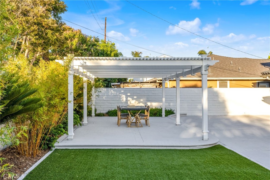 9171 Regatta Drive