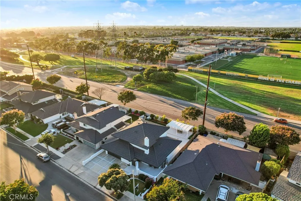 9171 Regatta Drive