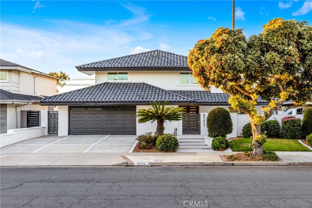 9171 Regatta Drive