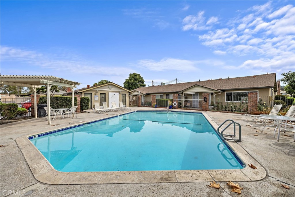 2295 N Tustin Street 84