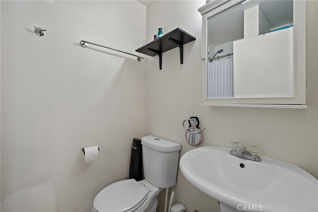 2295 N Tustin Street 84