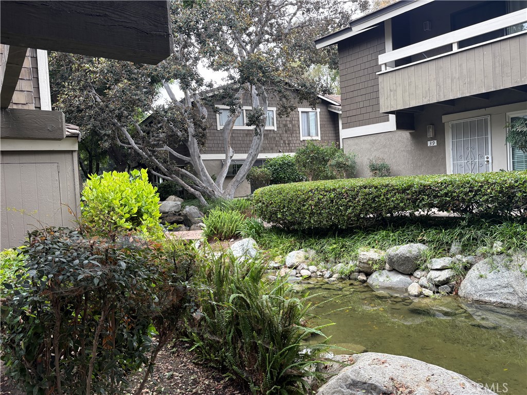 21 Streamwood