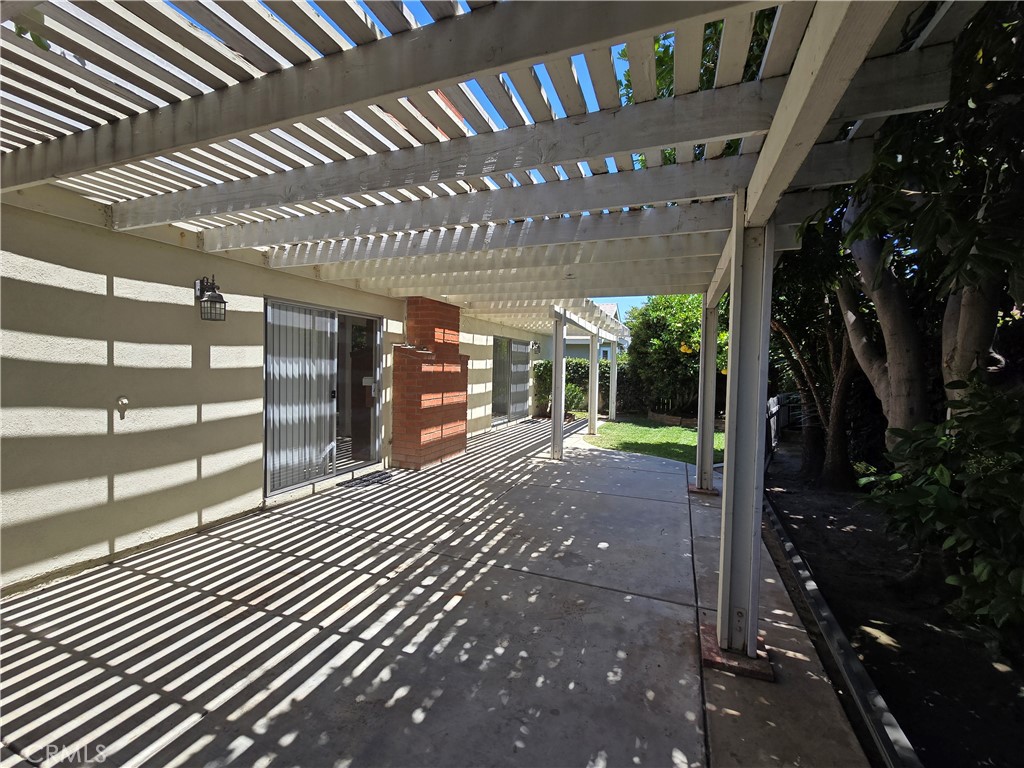 3682 HAMILTON Street