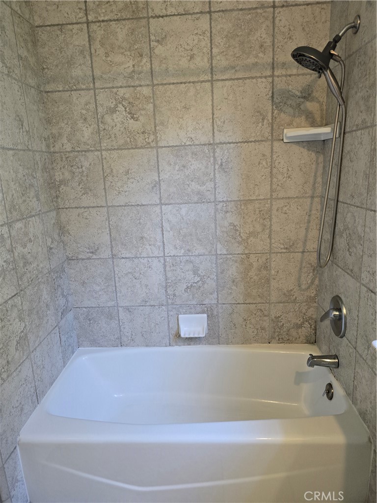 3682 HAMILTON Street