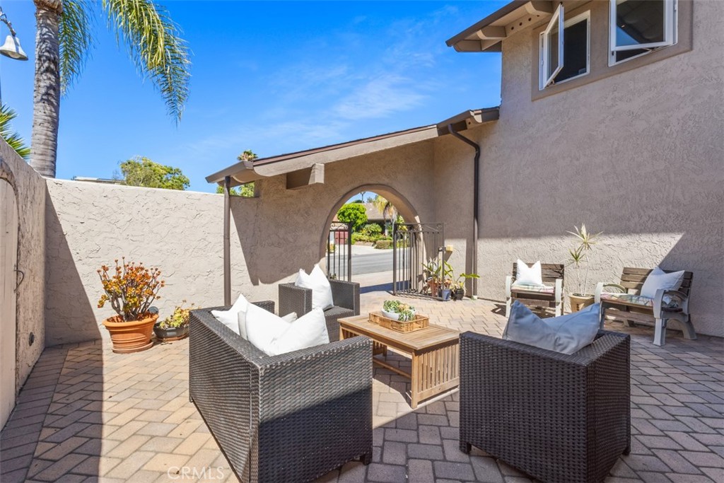 26872 La Sierra Drive