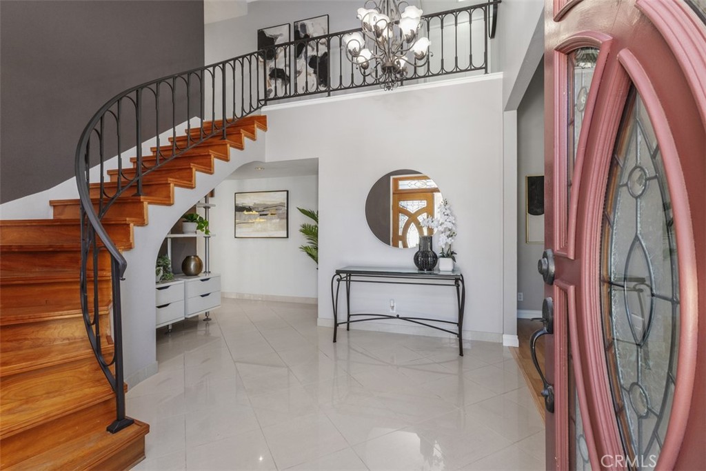 26872 La Sierra Drive