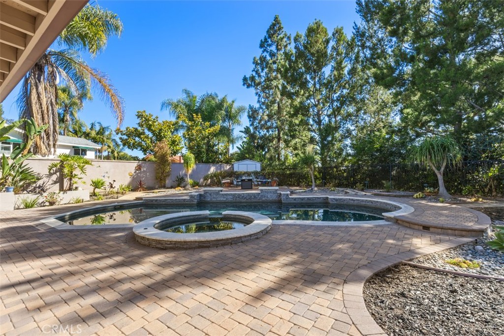 26872 La Sierra Drive