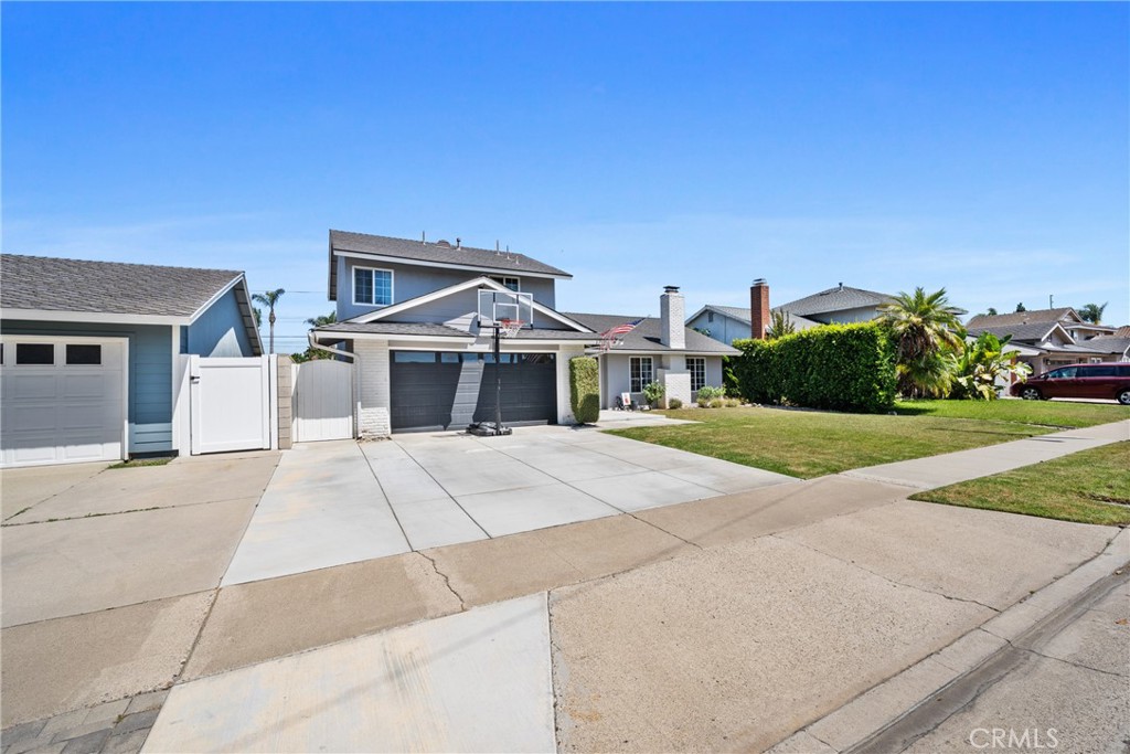 17906 Santa Mariana Street