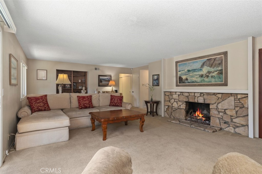 16381 Magellan Lane