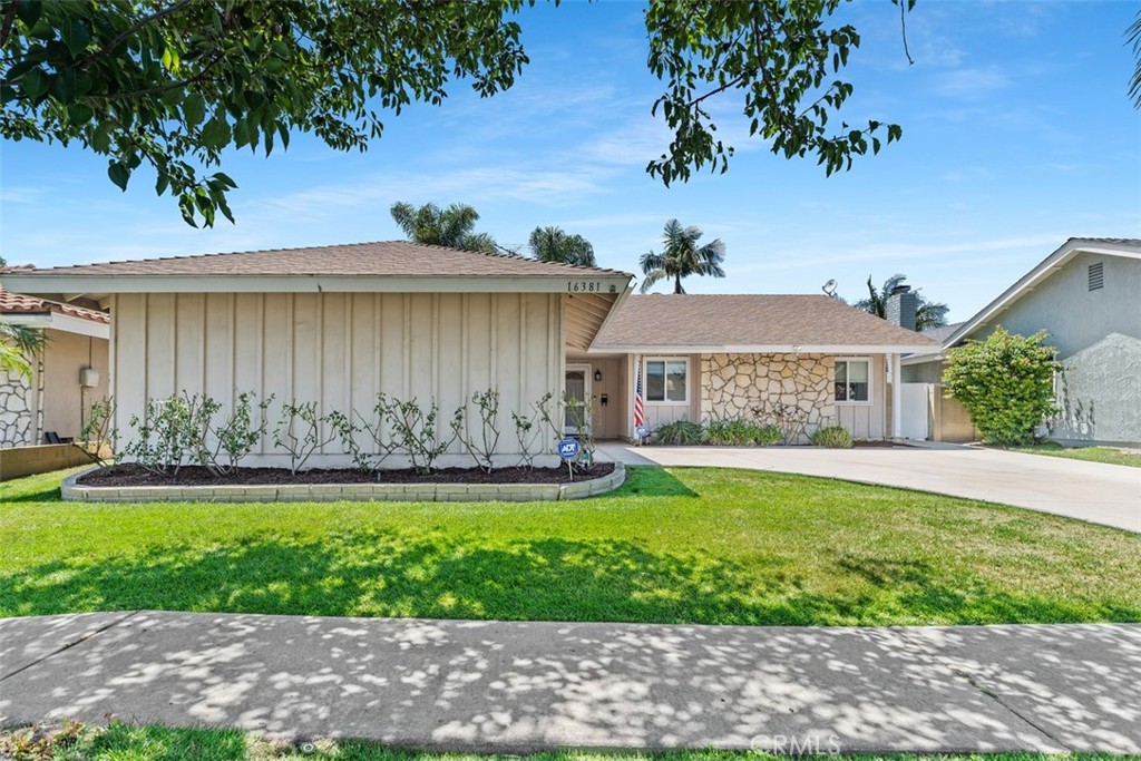16381 Magellan Lane