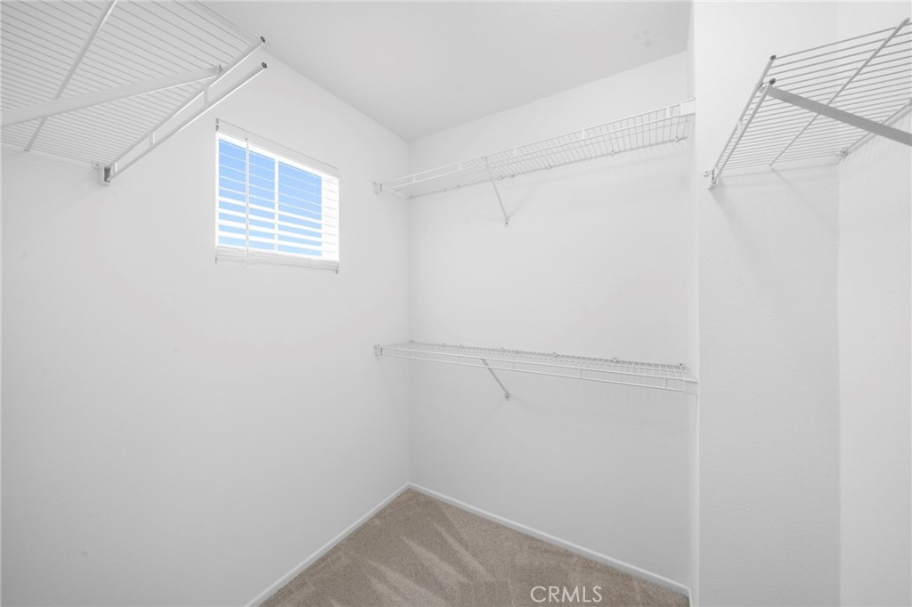 2855 N Santa Fe Place