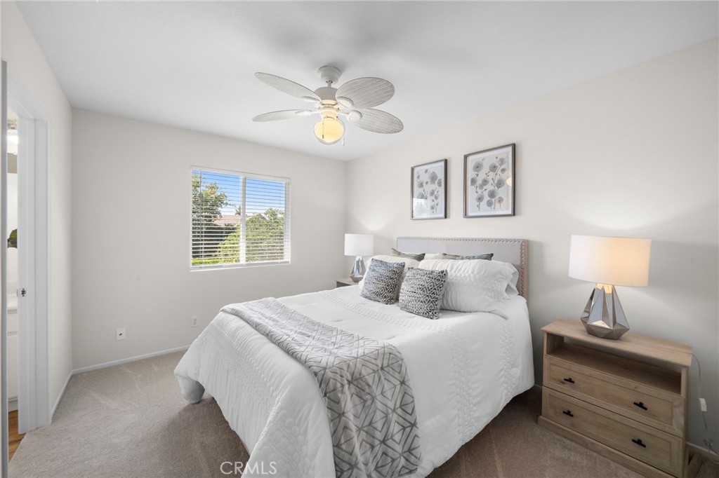 2855 N Santa Fe Place