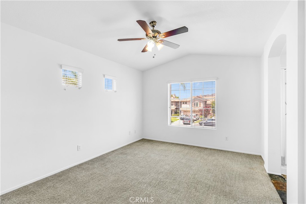 6 Tavella Place