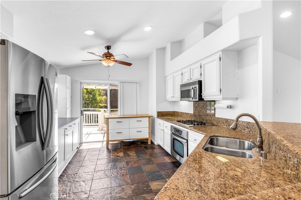 6 Tavella Place