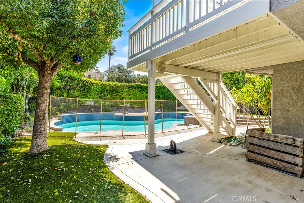 6 Tavella Place