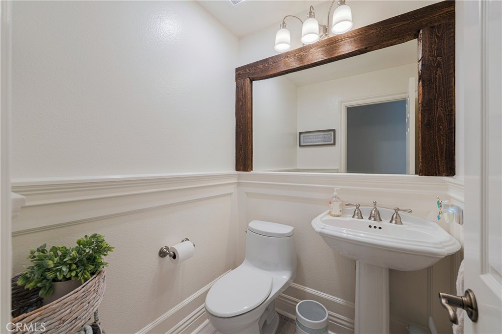 19561 Pompano Ln 104