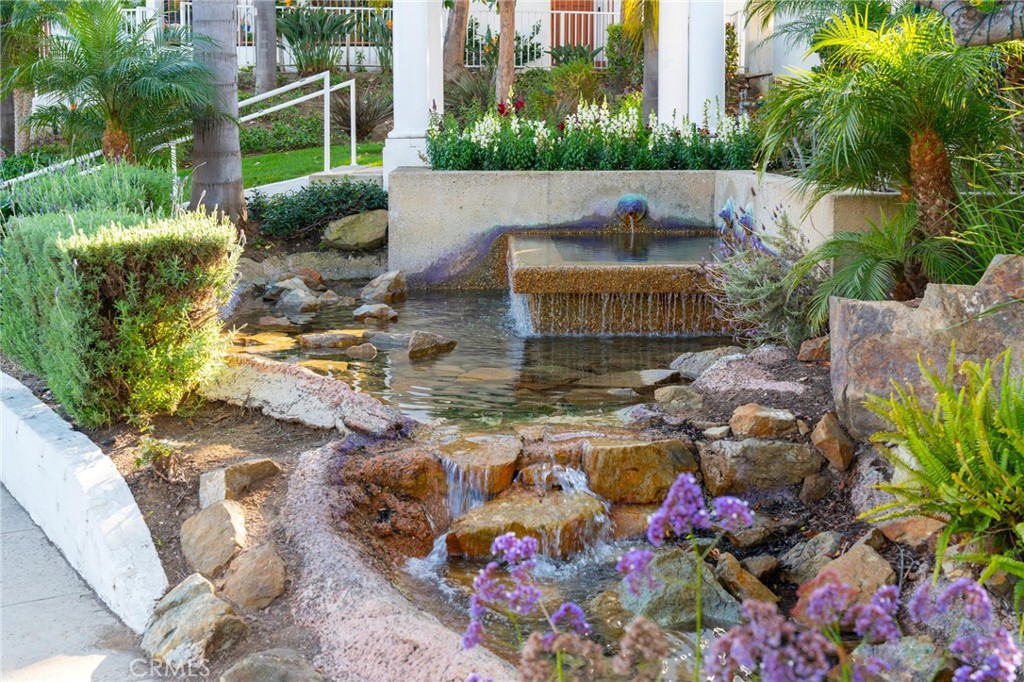 19561 Pompano Ln 104