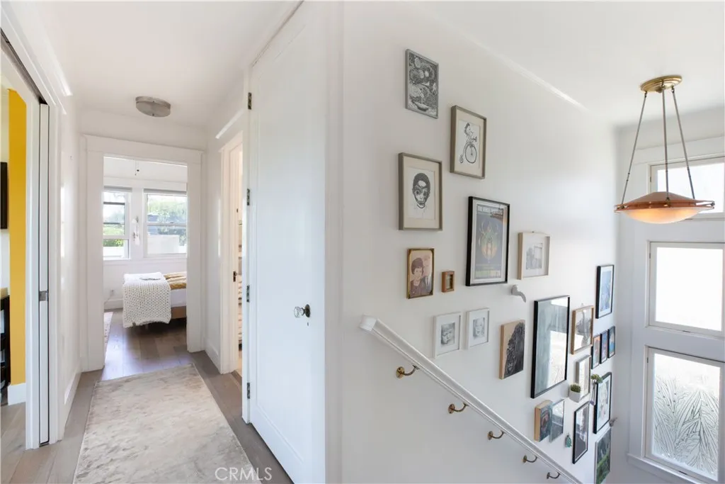 4541 E Broadway