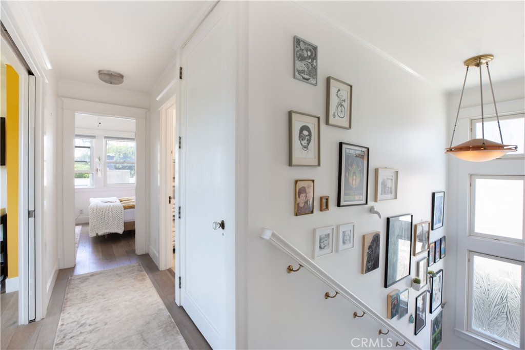 4541 E Broadway