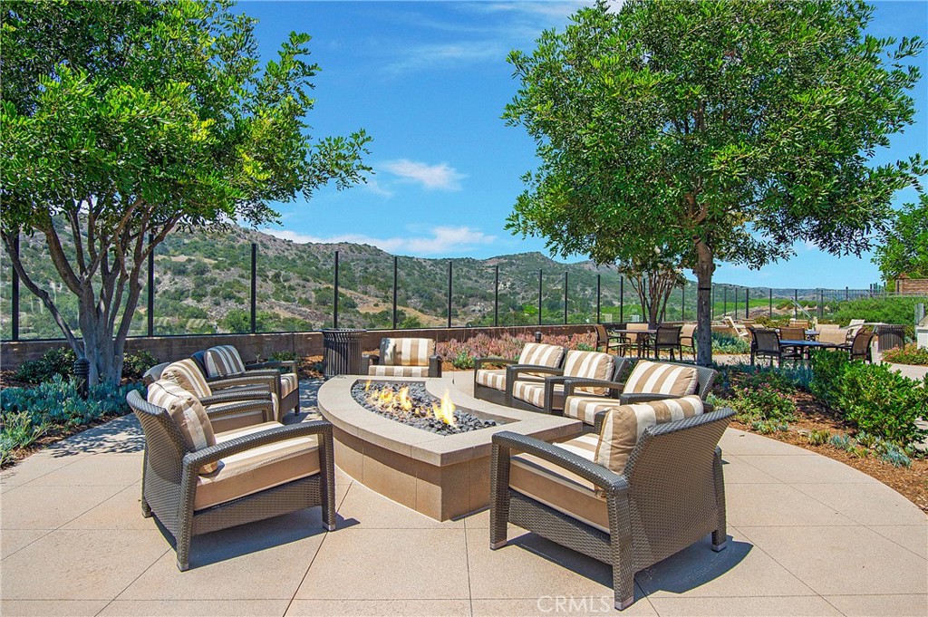 752 Sunrise Road