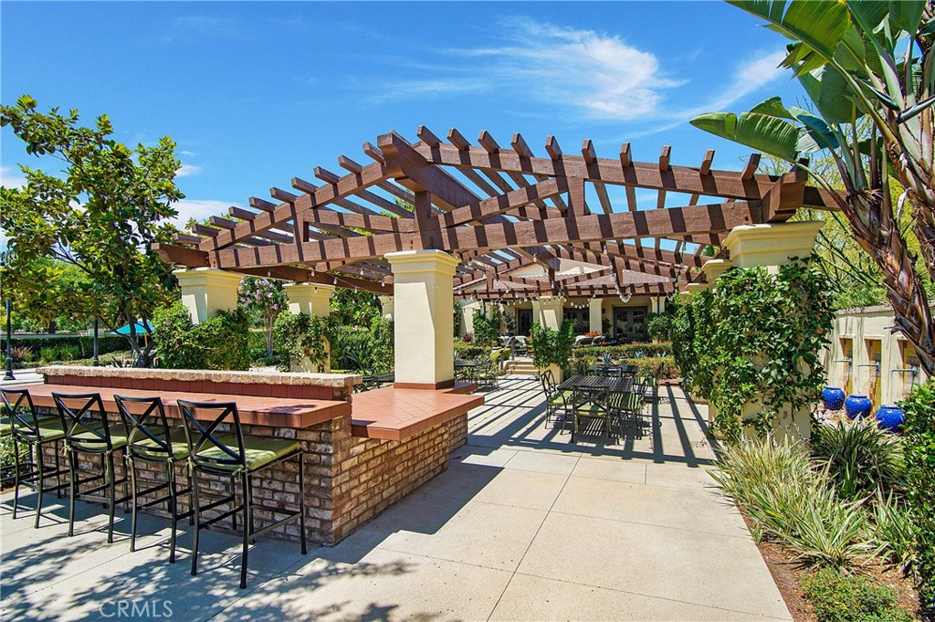 752 Sunrise Road