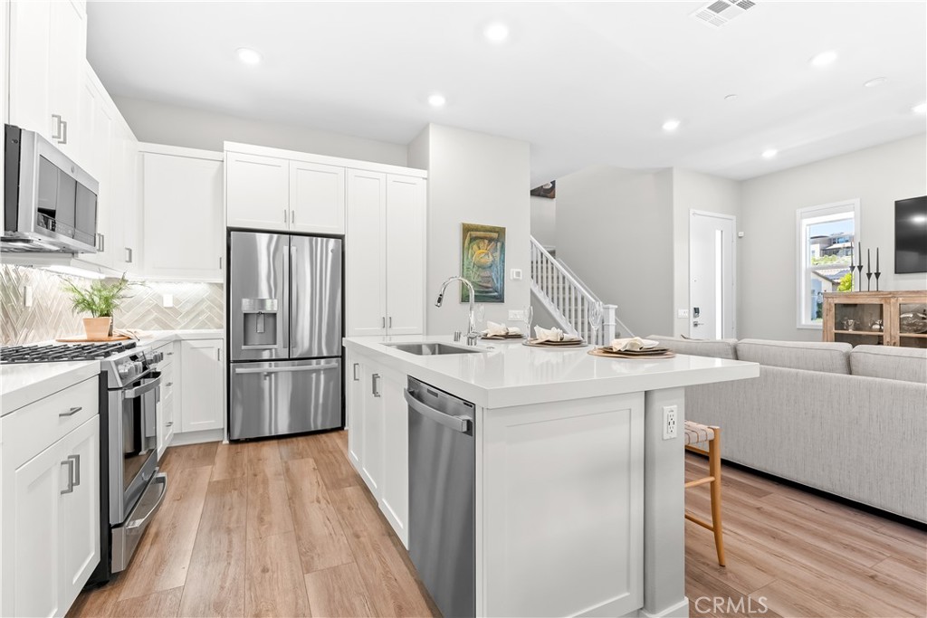 752 Sunrise Road