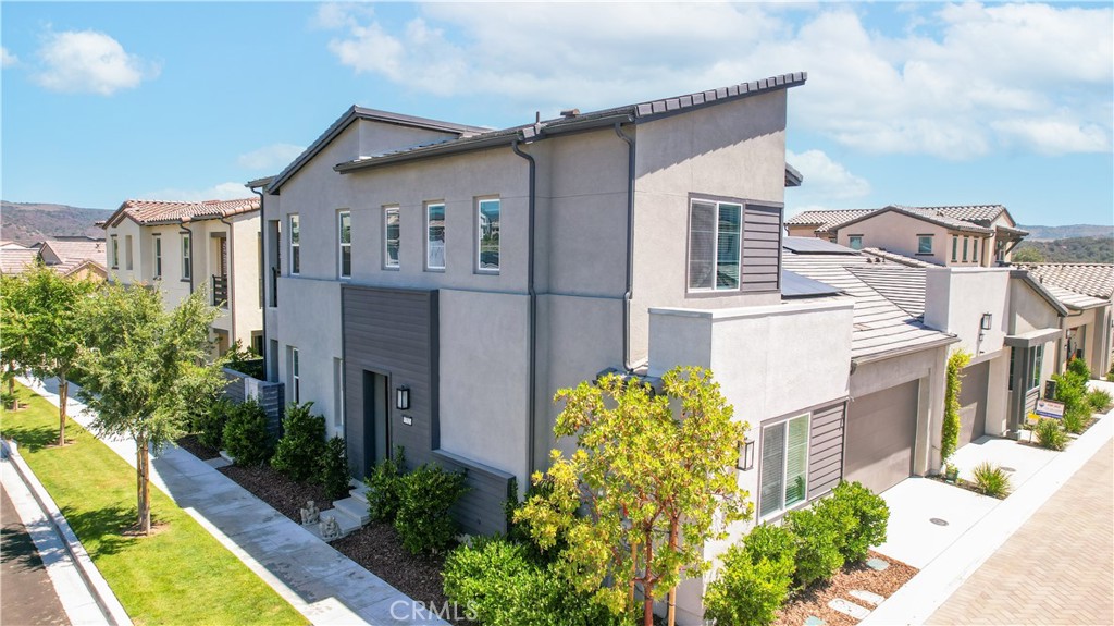 752 Sunrise Road