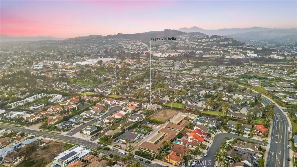 27322 Via Bella