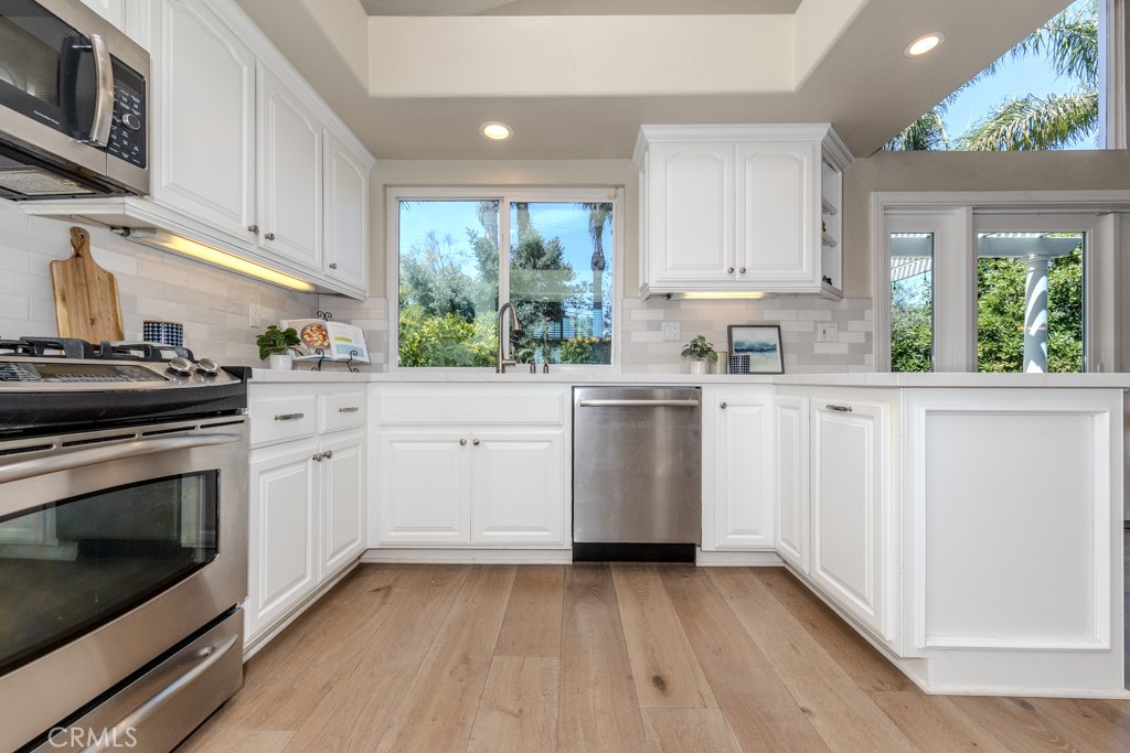 8421 Deepcliff Dr.