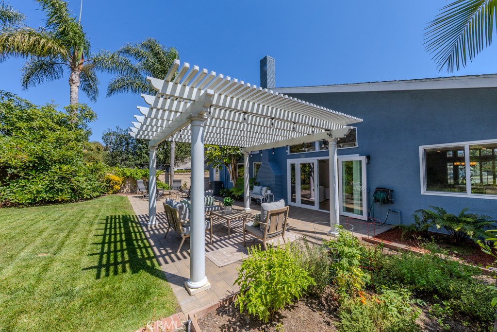 8421 Deepcliff Dr.