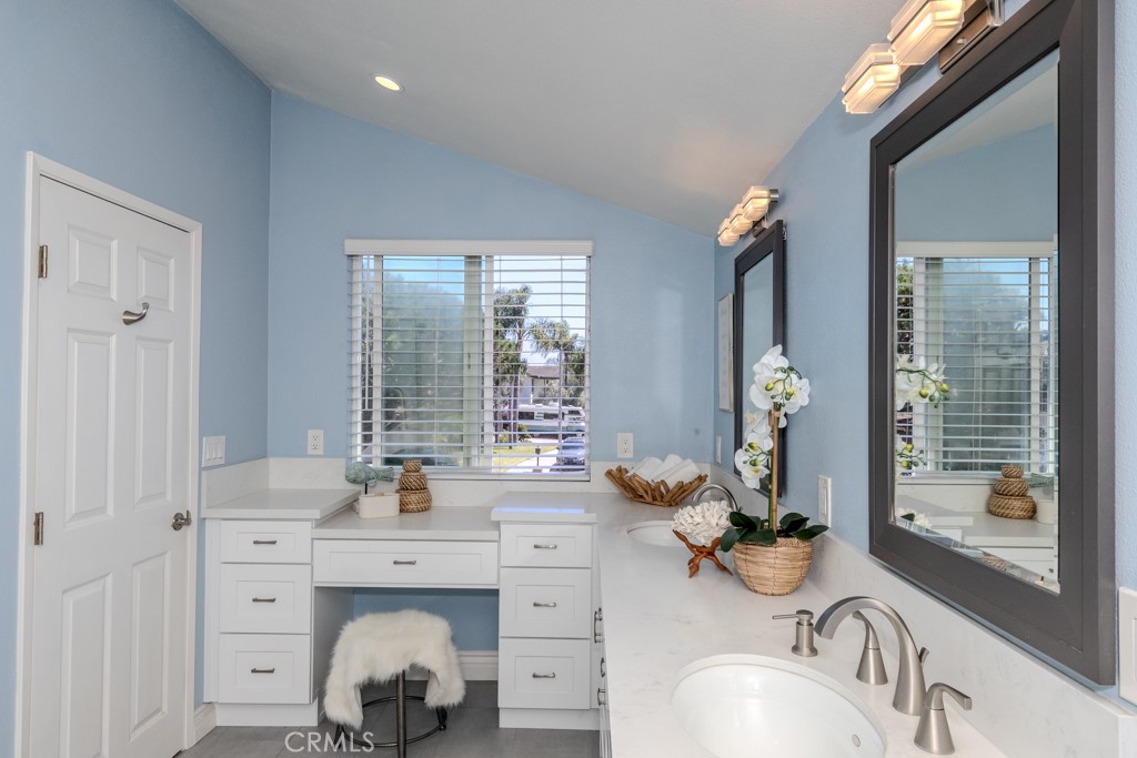 8421 Deepcliff Dr.