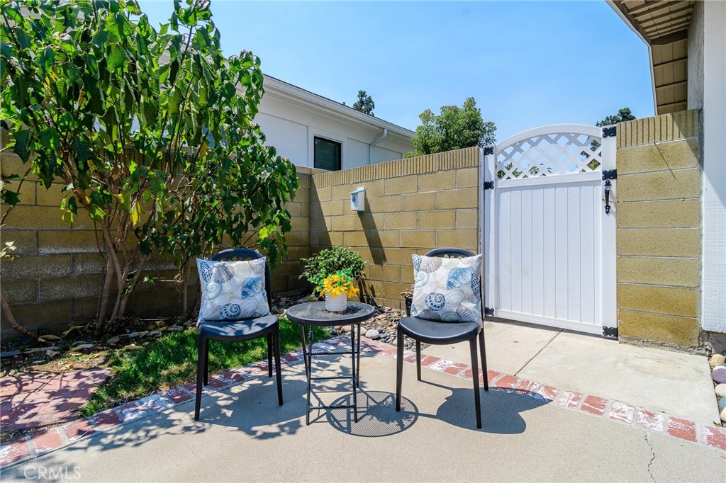 10633 El Picador Circle