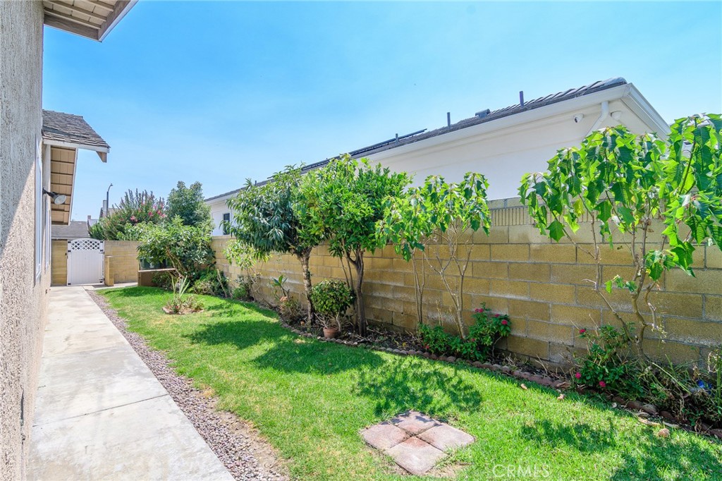 10633 El Picador Circle