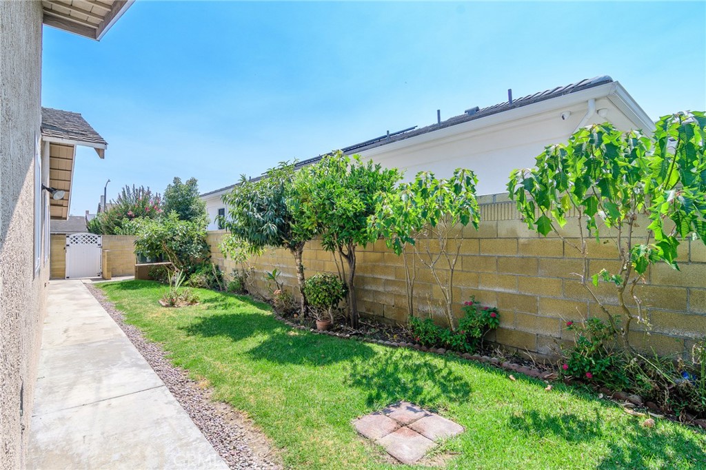 10633 El Picador Circle