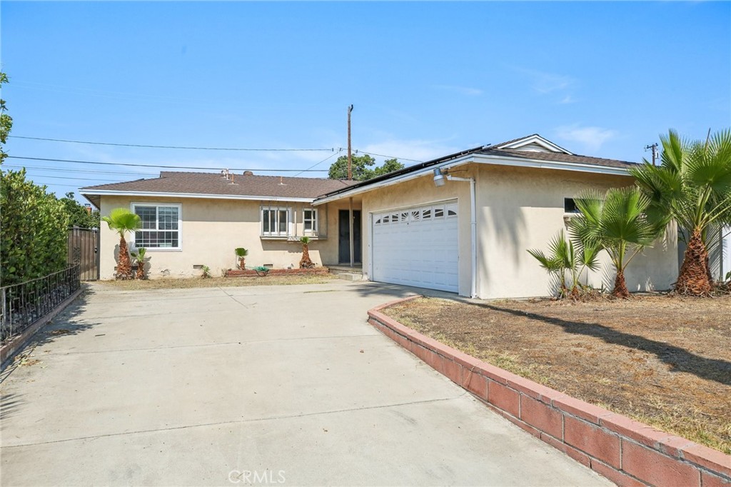 1339 N Devonshire Road