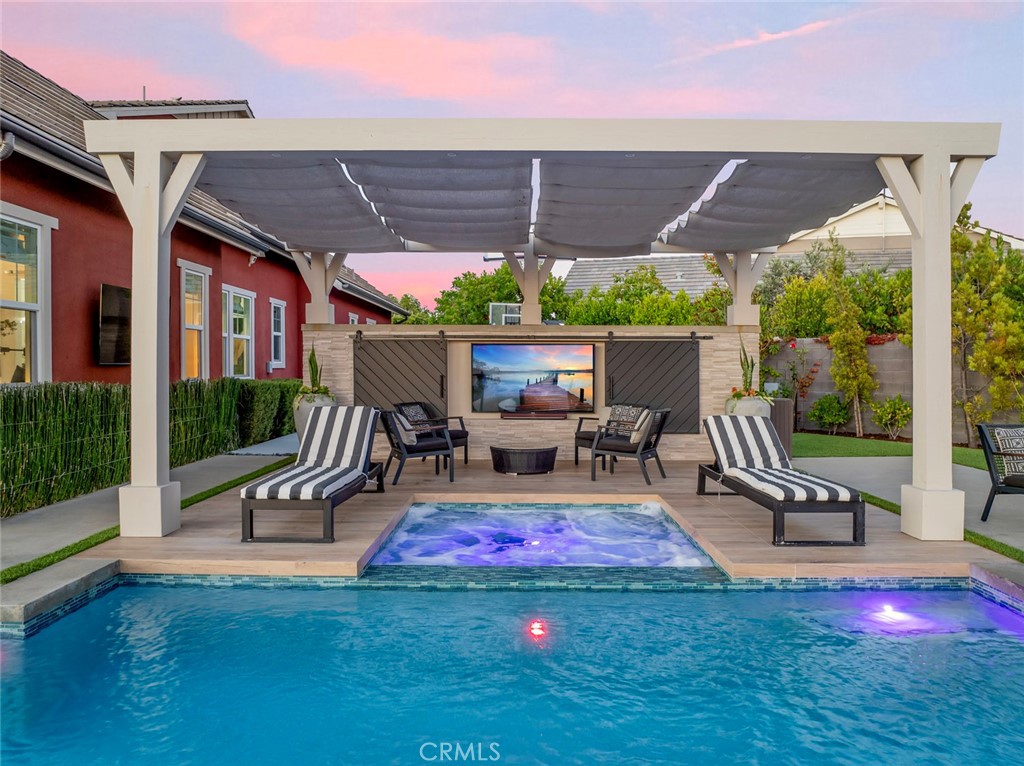 225 Topaz Street