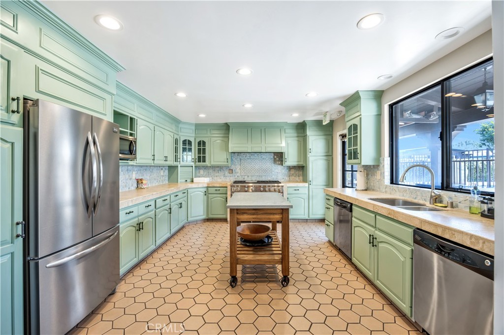16472 Kailua Lane