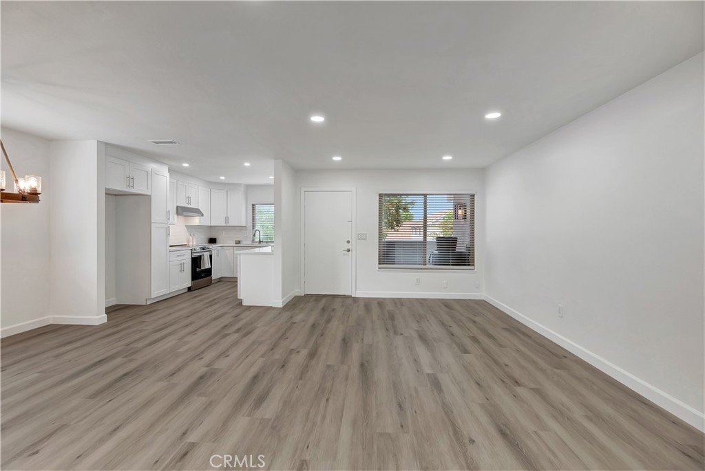 6672 Sun Drive B