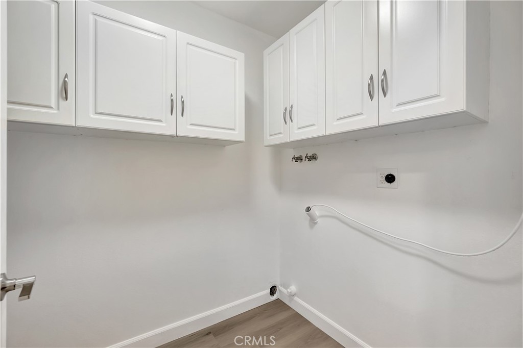 6672 Sun Drive B